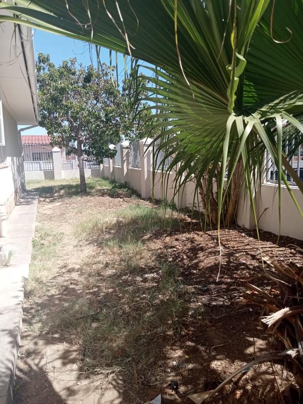 To Let 4 Bedroom Property for Rent in Goodwood Central Western Cape